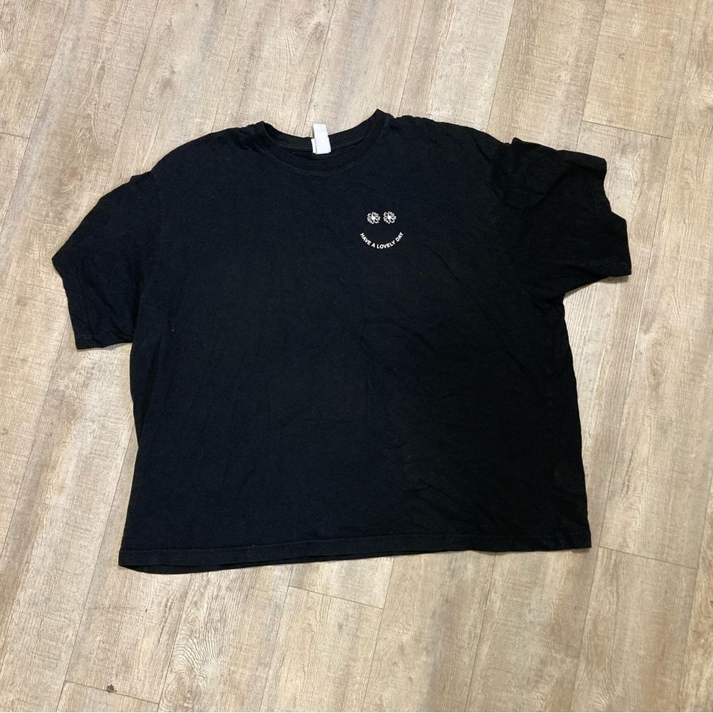 H&M Graphic Tee - Picture 2 of 4